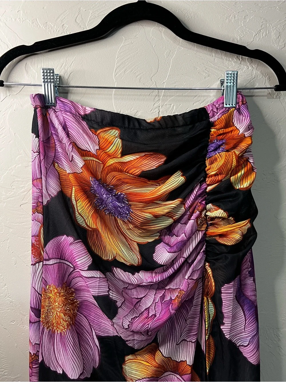 Self Contrast NWOT Koa Floral Tropical Ruched Side Midi Skirt Resort Boho